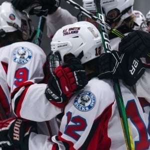 E.O. Smith-Tolland Bucks Hockey's Avatar