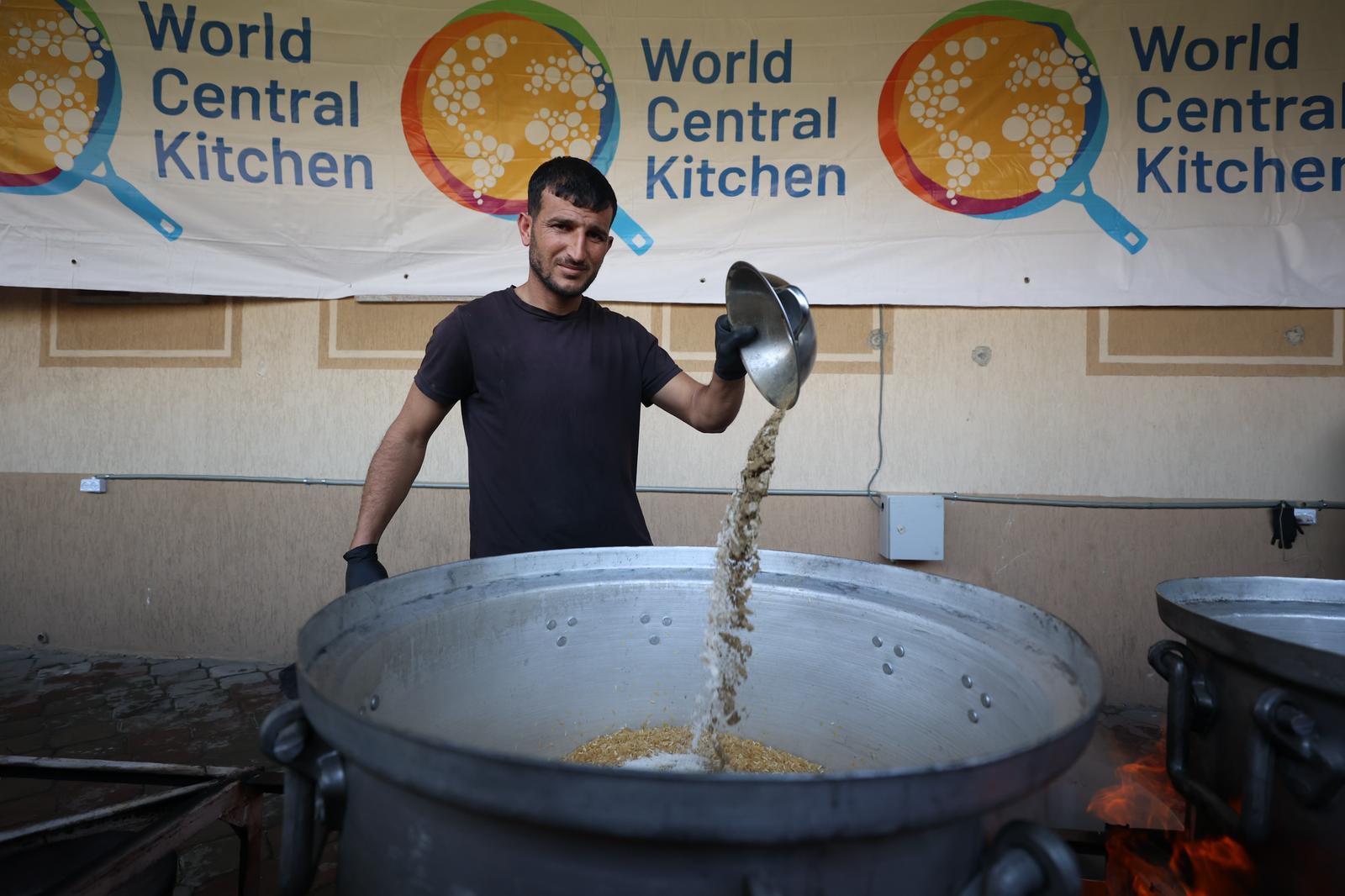 Donate to World Central Kitchen