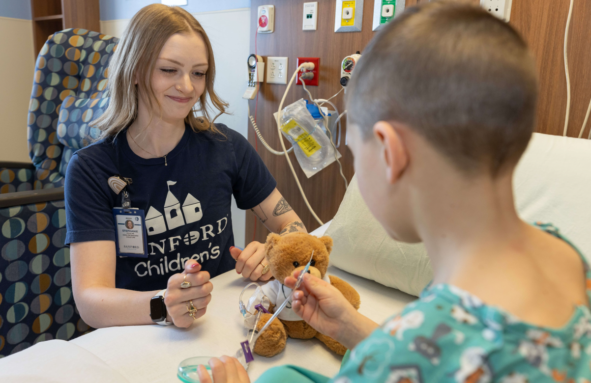 Child life visit with Fargo patient