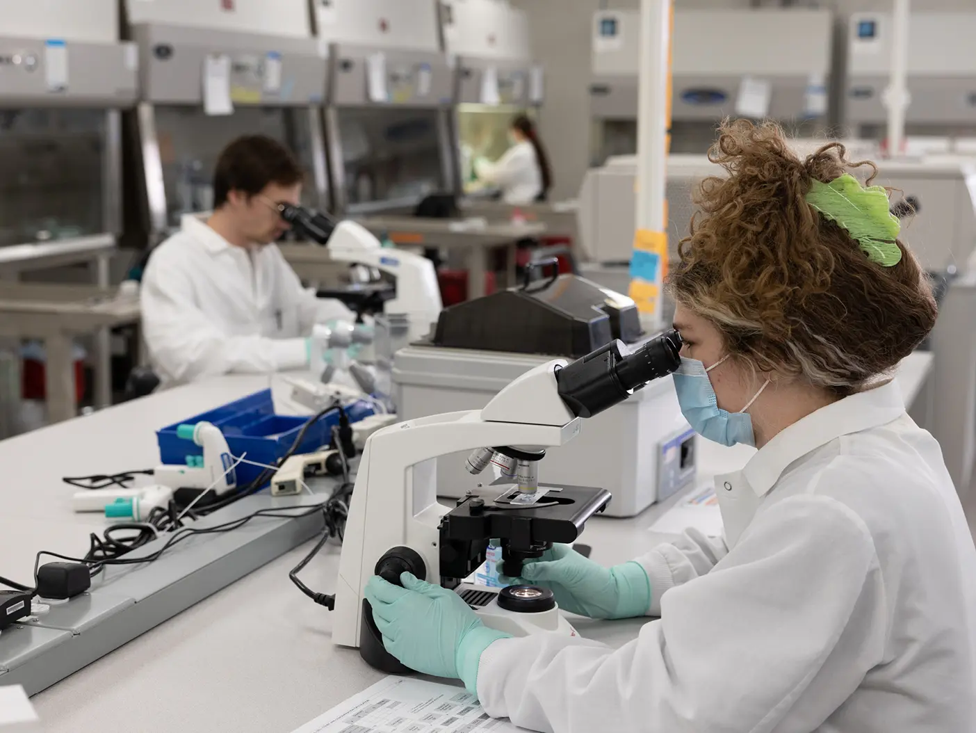 Researchers at the NMDP Biorepository